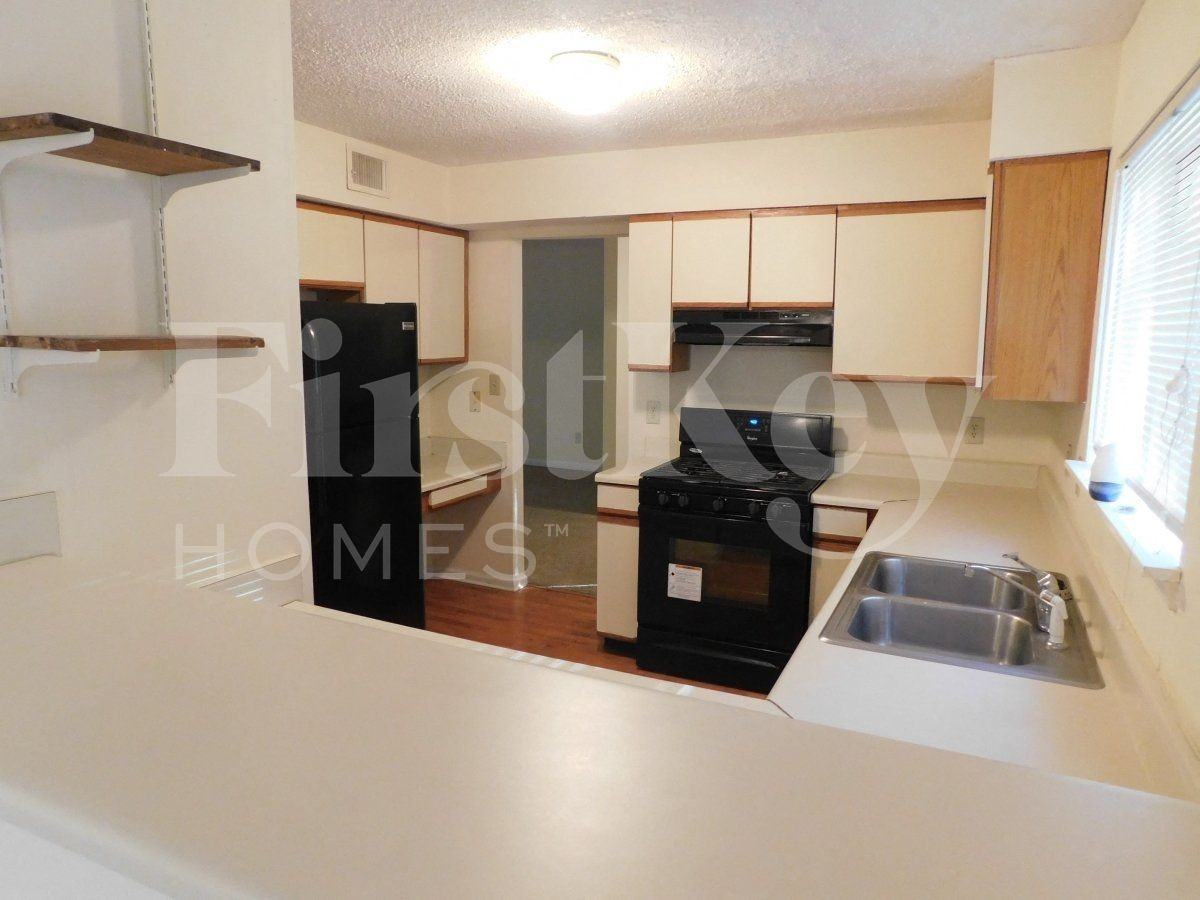 3931 Springleaf Dr - Photo 4 of 8