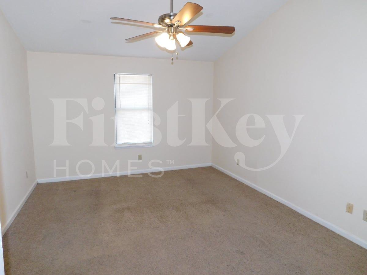 3931 Springleaf Dr - Photo 6 of 8