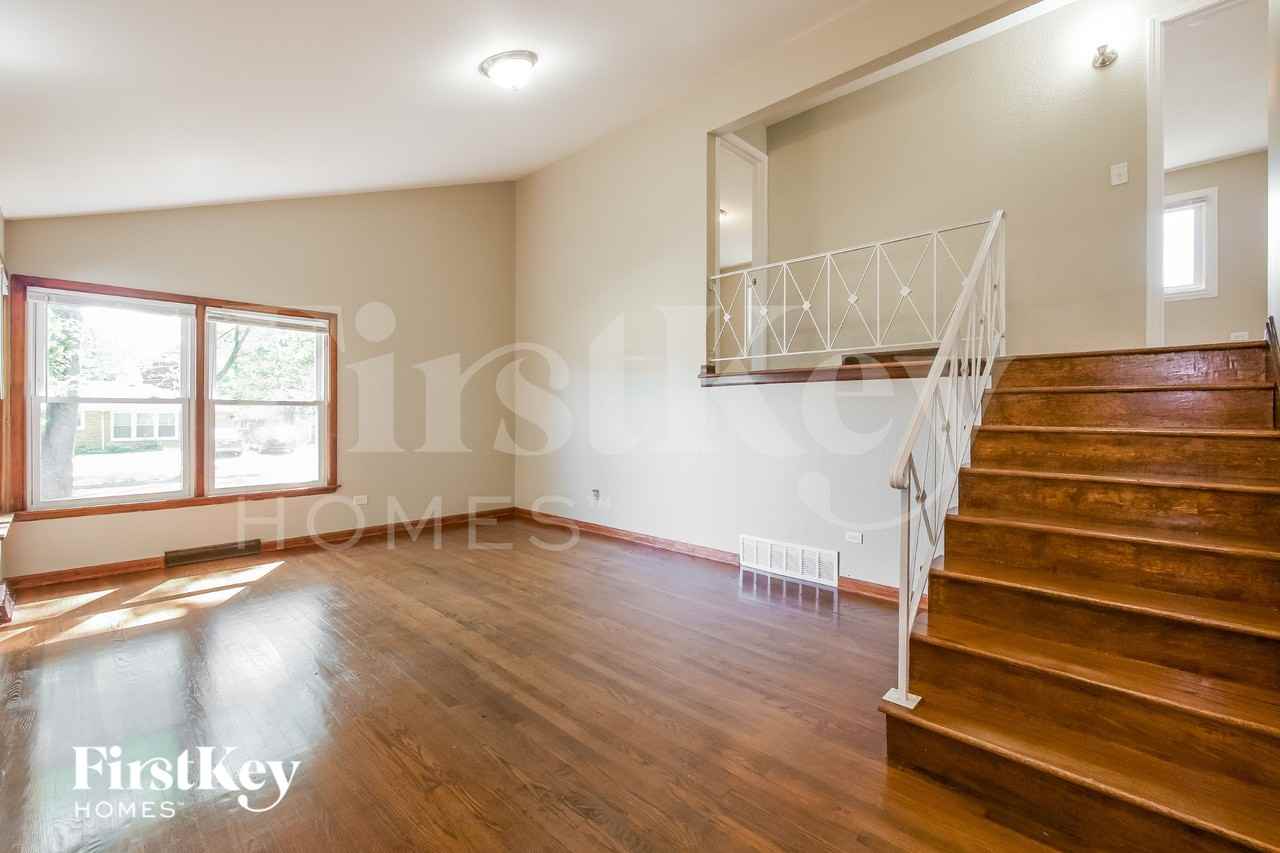 2108 Linden Ave - Photo 5 of 15
