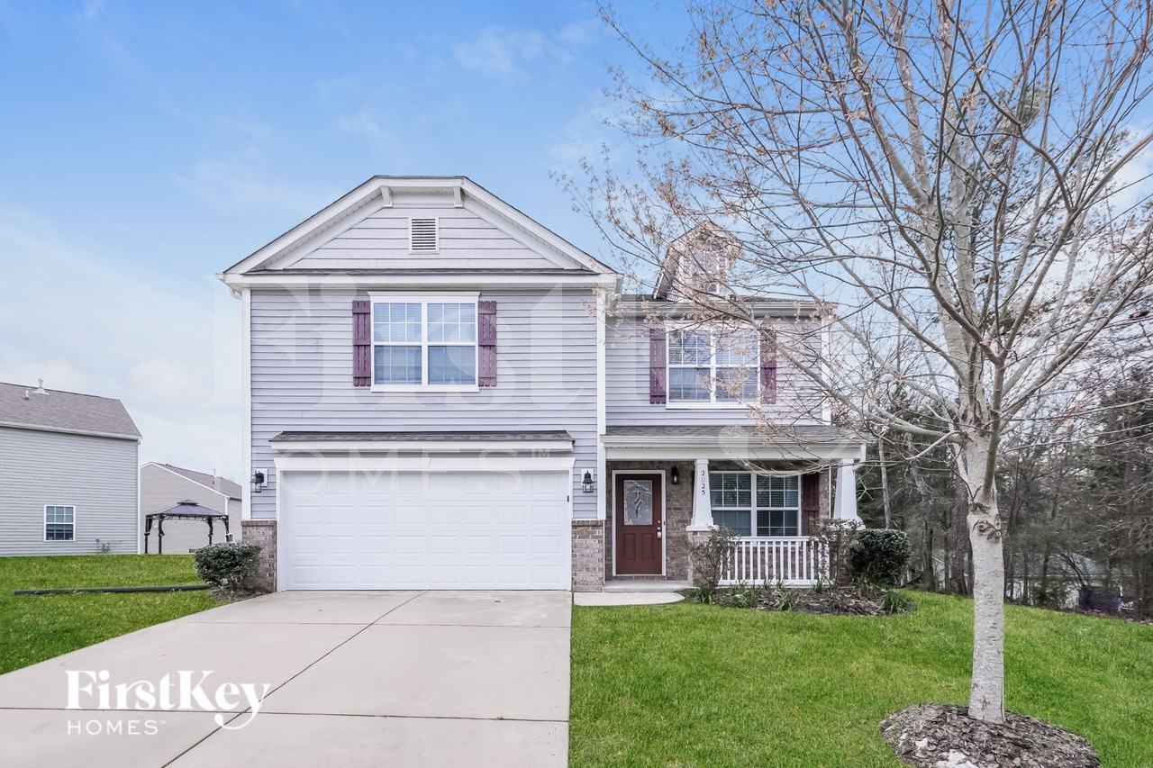 2025 Misty Rose Ln - Photo 2 of 15