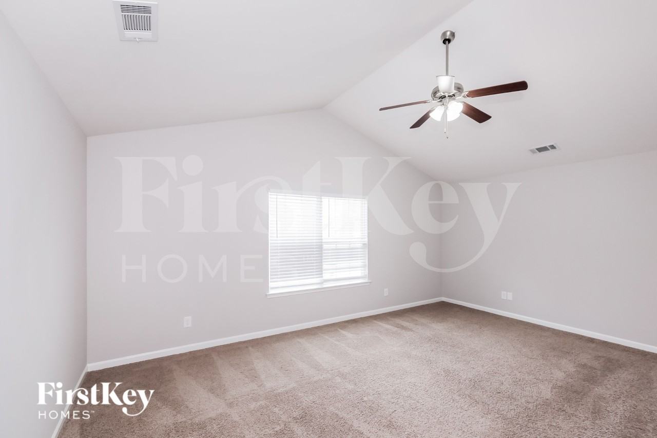 2025 Misty Rose Ln - Photo 7 of 15