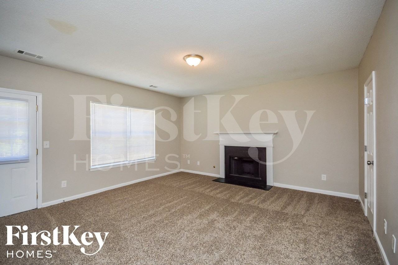 170 Capeton Ct - Photo 5 of 15