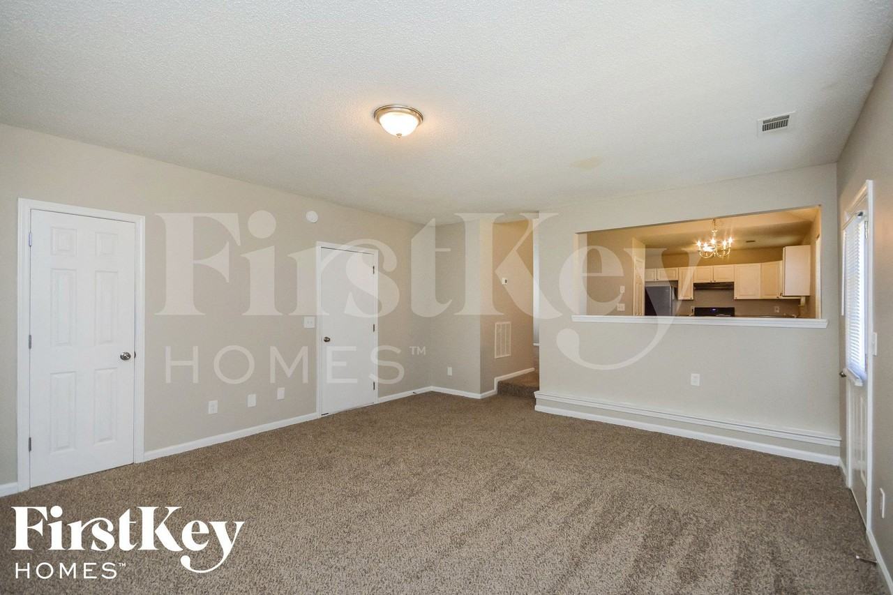 170 Capeton Ct - Photo 6 of 15