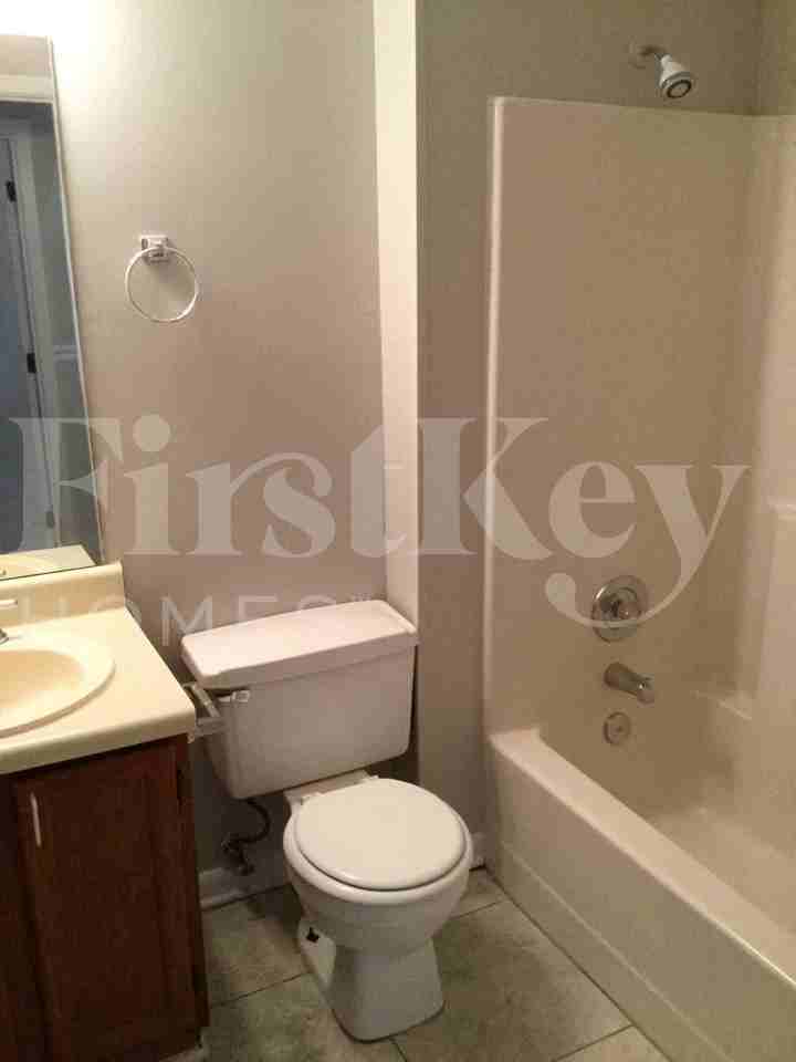 117 Whispering Pine Ln Ne - Photo 4 of 8