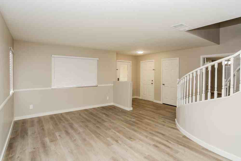 2418 Island Paradise Ave - Photo 5 of 17