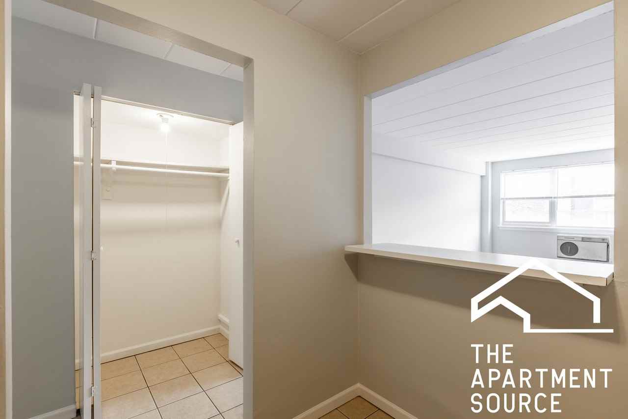 6821 N Sheridan Rd #304 - Photo 5 of 16