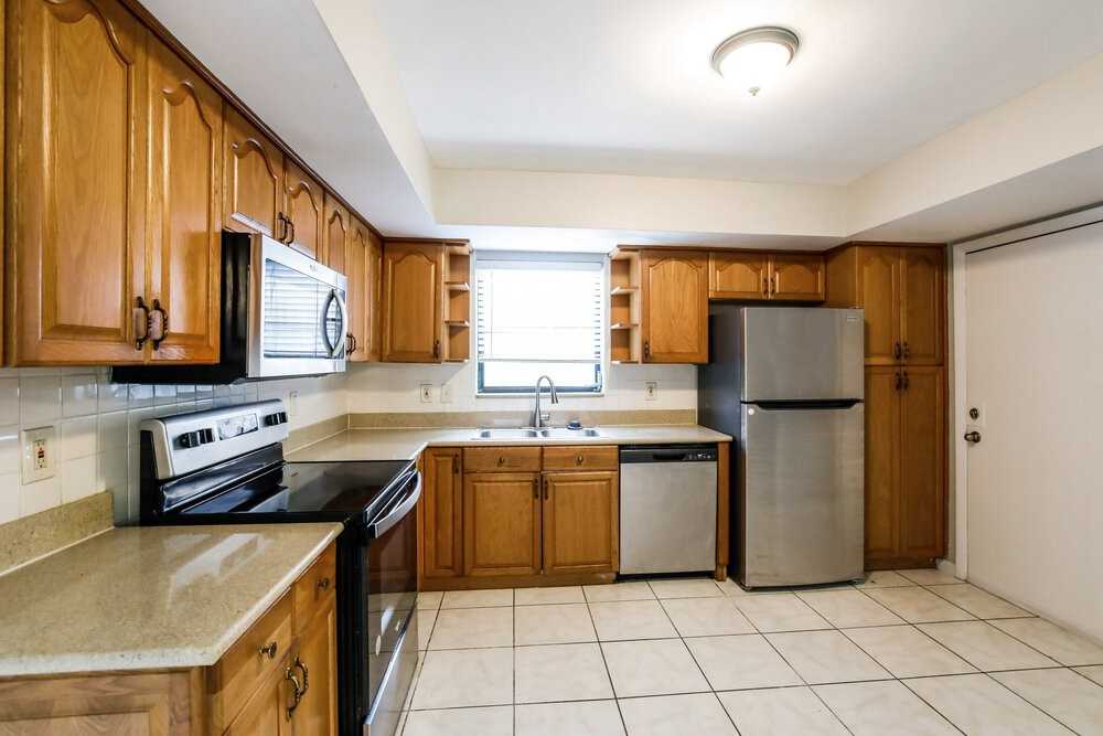 5525 Sw 118th Ave - Photo 5 of 16