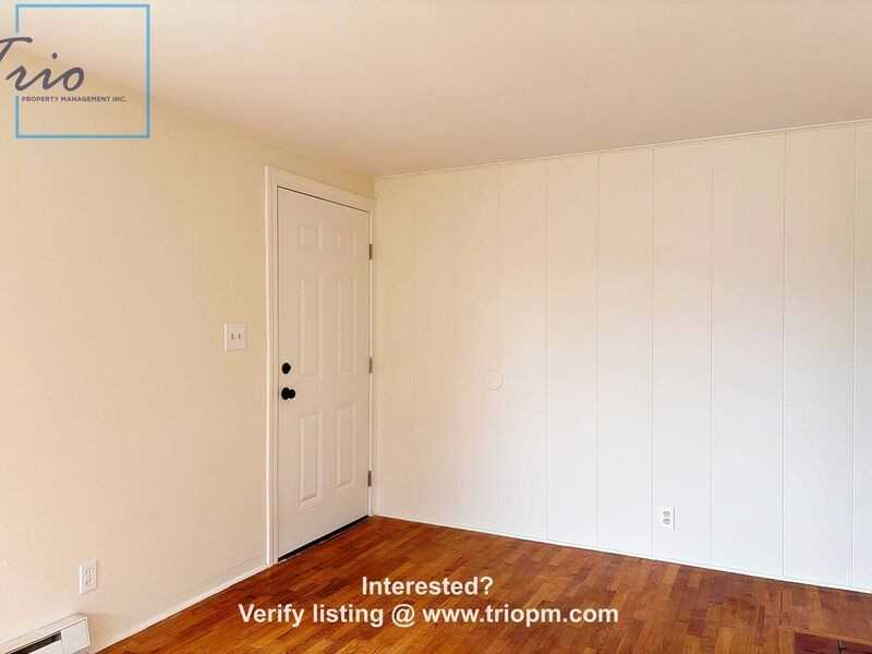 1869 Hilyard St - Photo 2 of 10