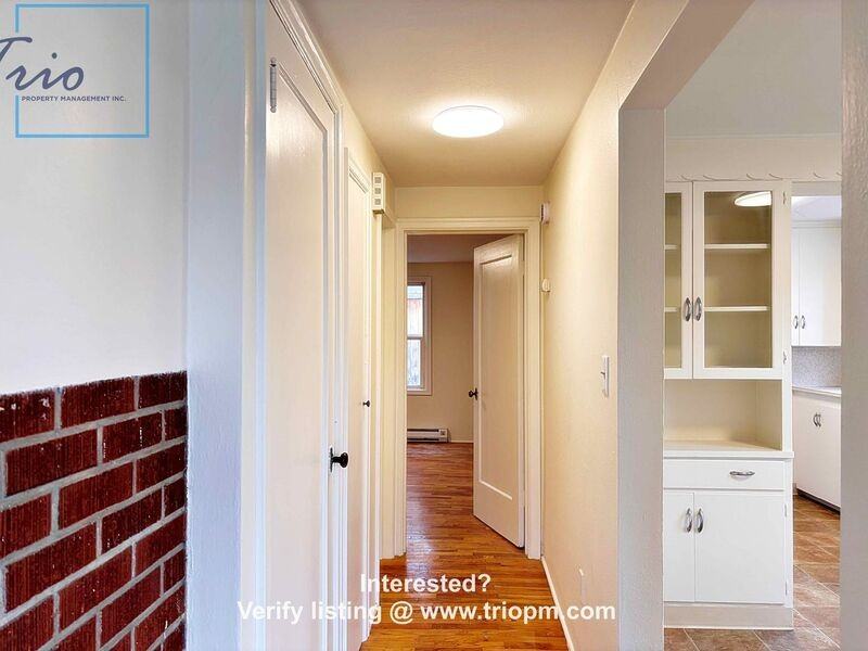 1869 Hilyard St - Photo 3 of 10