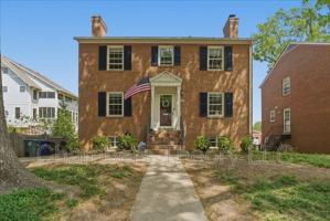 featured image of 127 N Garfield St