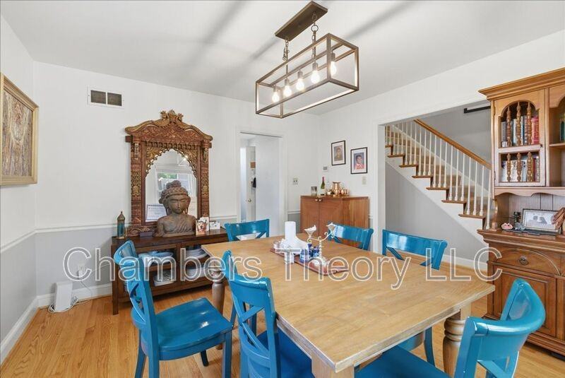 127 N Garfield St - Photo 4 of 45