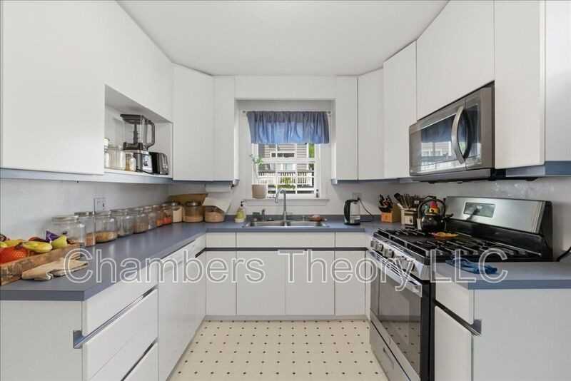 127 N Garfield St - Photo 5 of 45