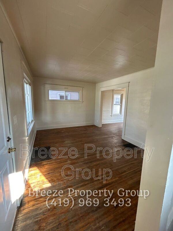 1537 Remington St - Photo 3 of 27