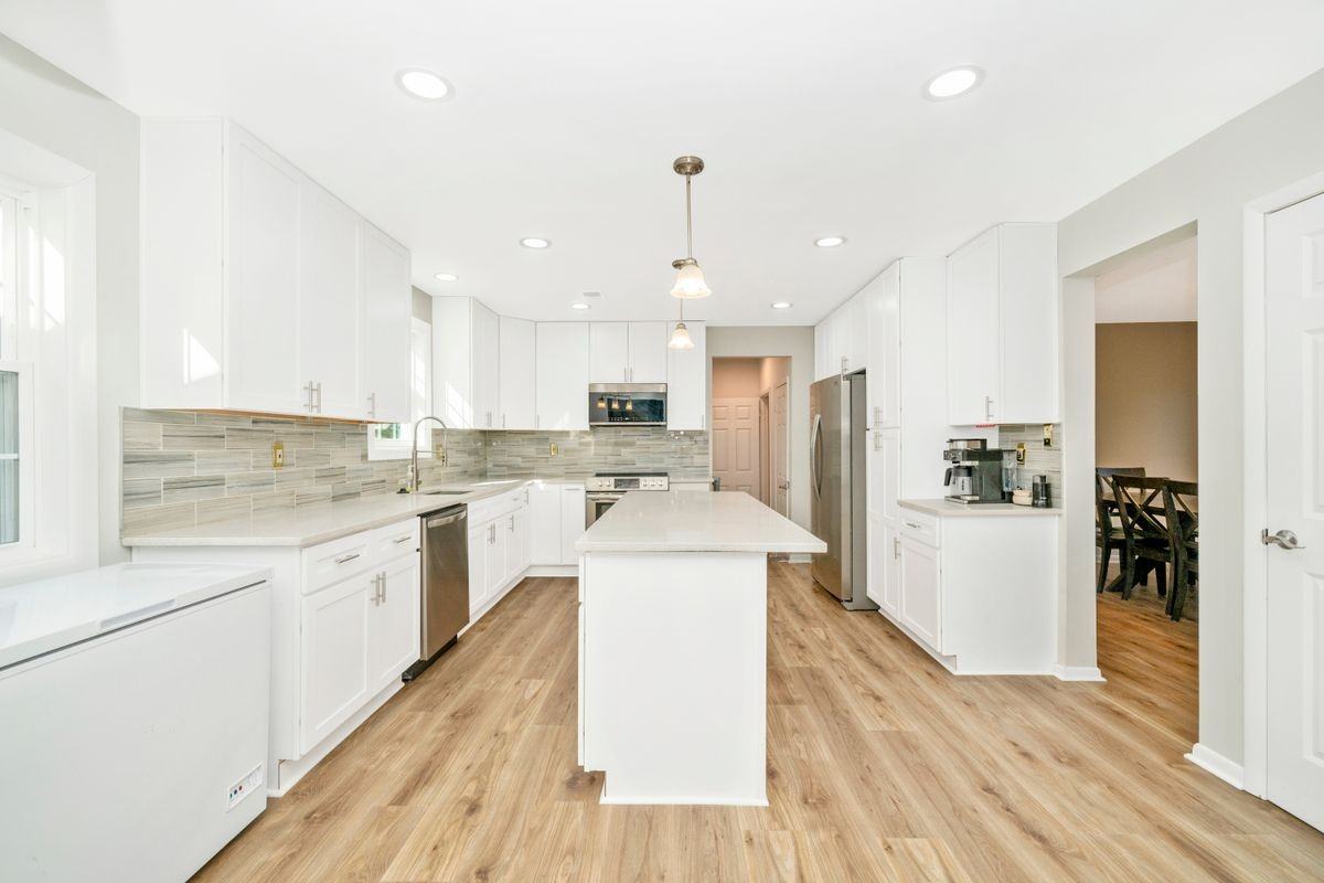 3105 Glissade Ct - Photo 3 of 18