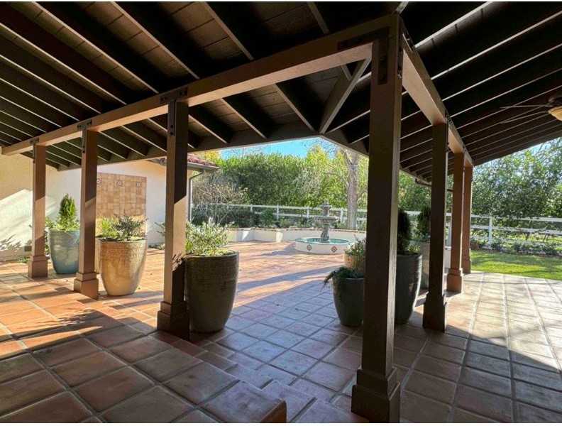 28910 Wagon Rd - Photo 5 of 44