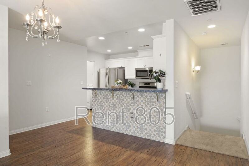 1008 Los Angeles Ave - Photo 4 of 19