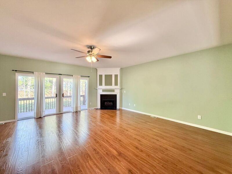 311 Coral Creek Ln - Photo 7 of 23