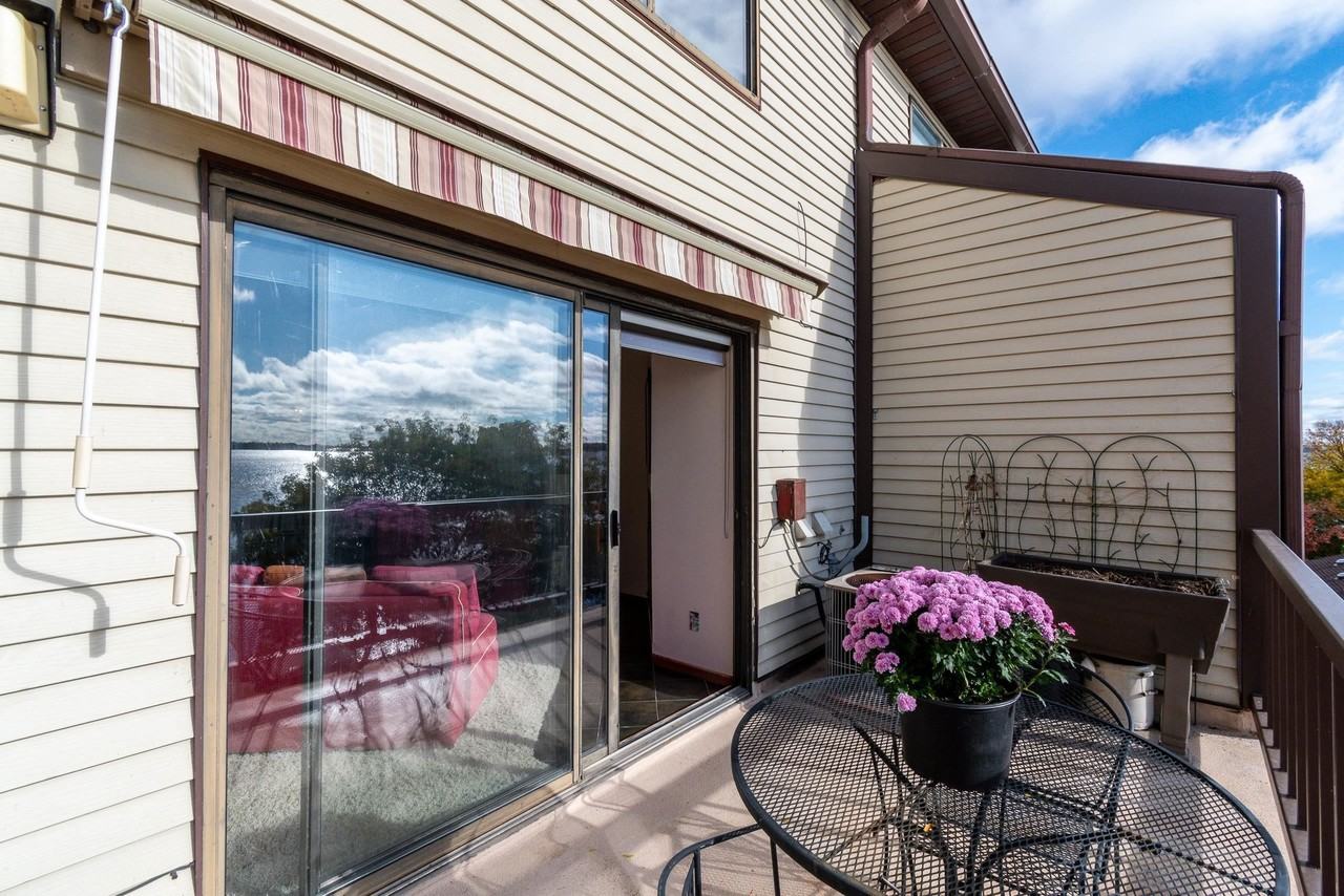 404 S Blount St #307 - Photo 6 of 18