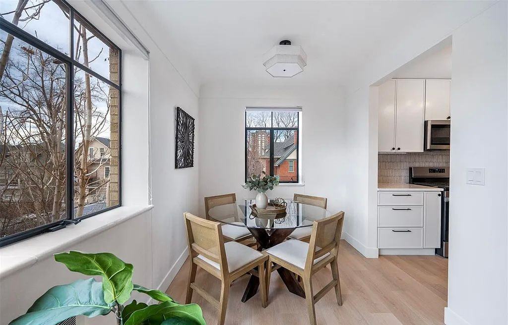 1175 N Emerson St #212 - Photo 7 of 10