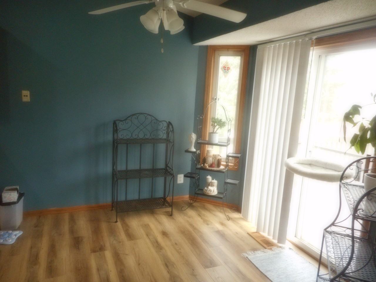 2010 Spruce Ct - Photo 7 of 17