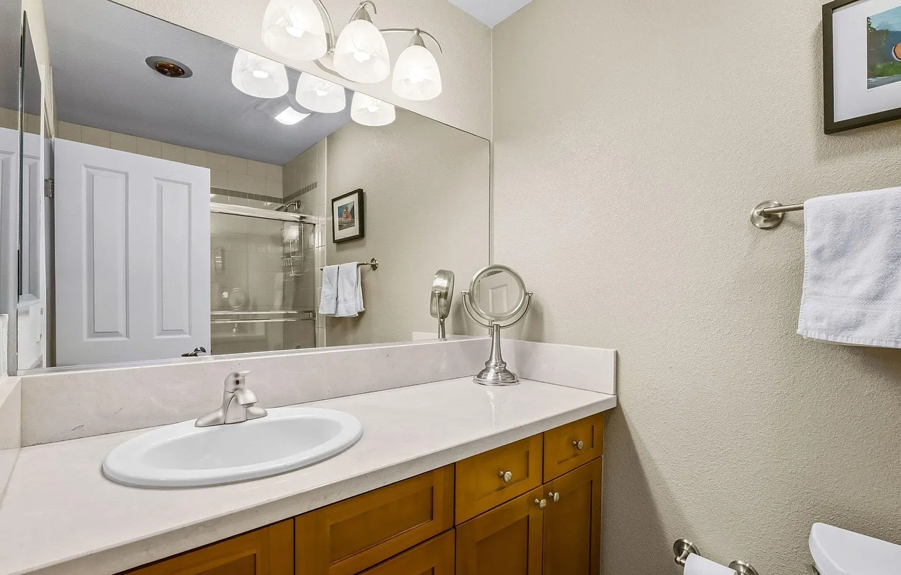 8581 Villa La Jolla Dr #G - Photo 4 of 23
