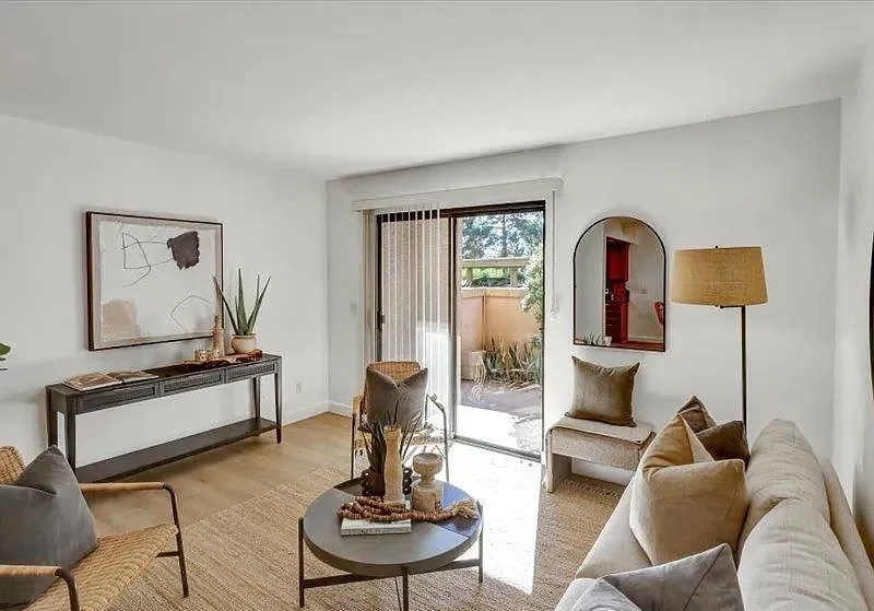 12019 Alta Carmel Ct #282