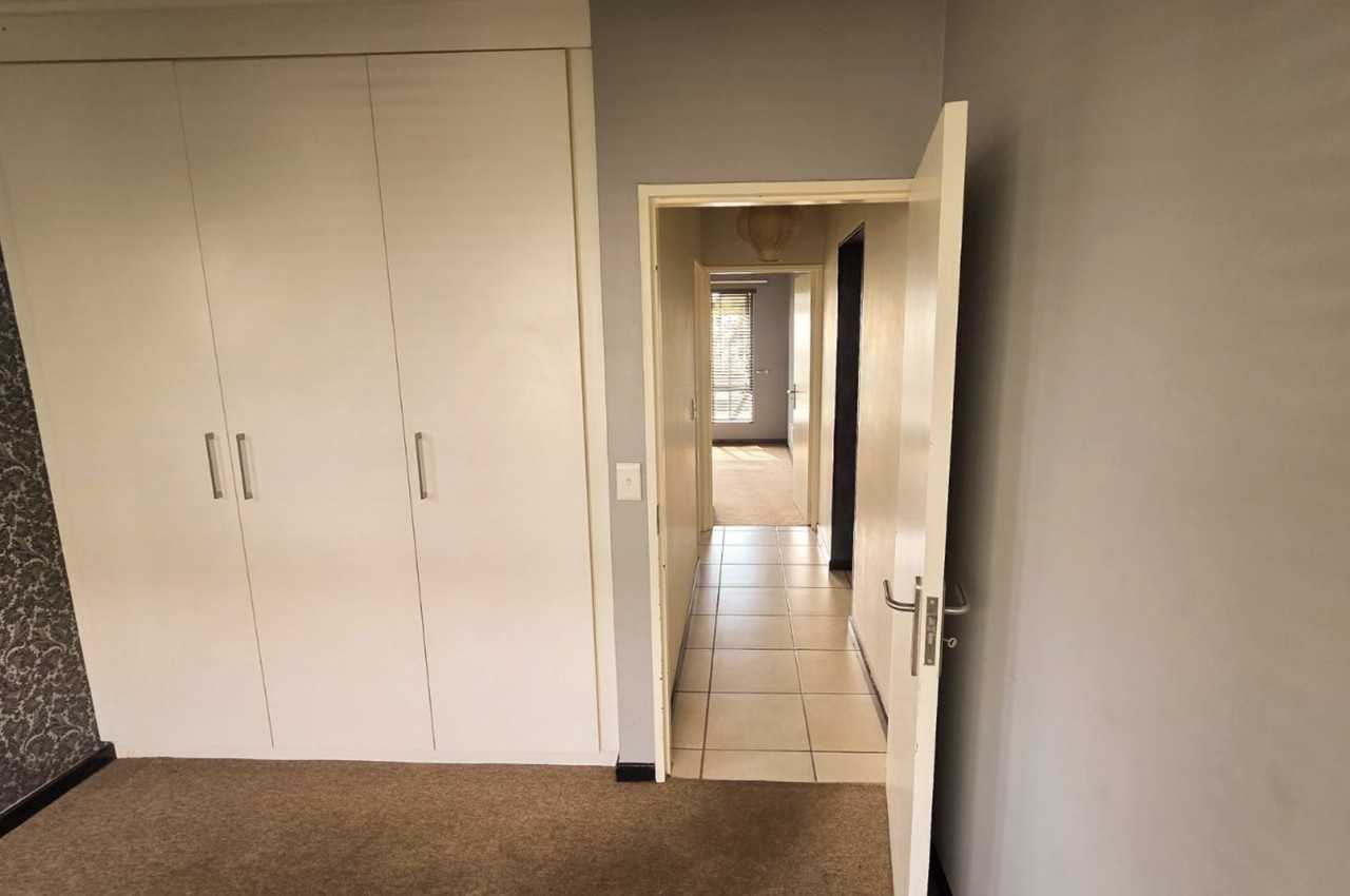 900 Midland Ave #2D - Photo 3 of 7