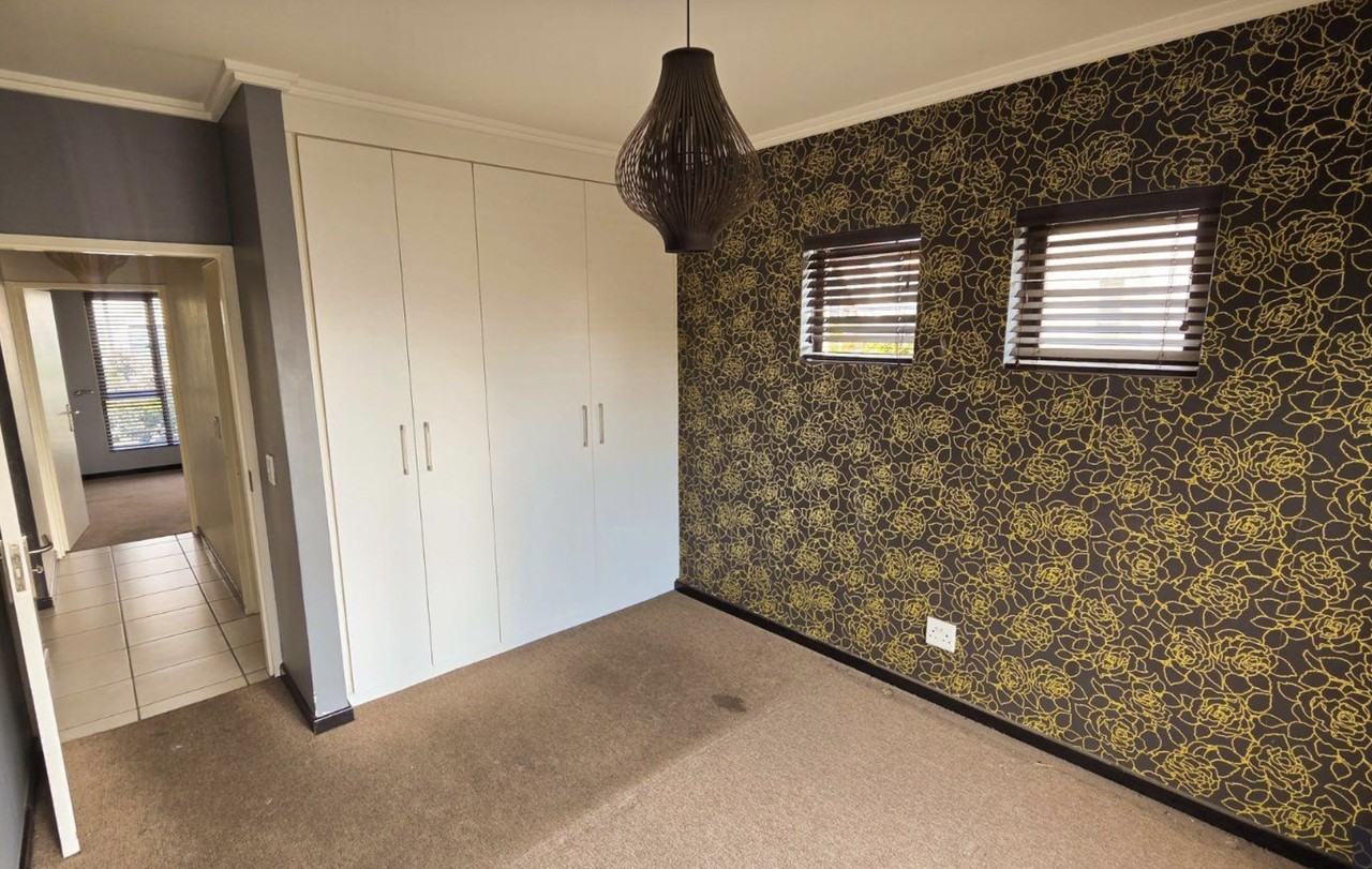 900 Midland Ave #2D - Photo 6 of 7