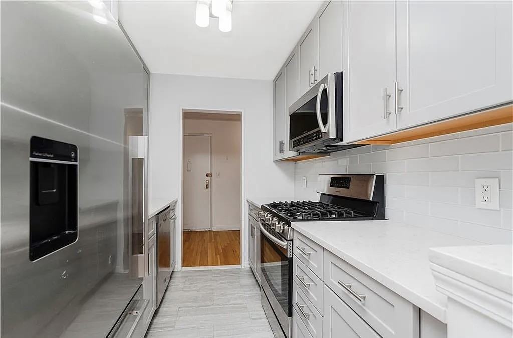 255 Bronx River Rd #8 - Photo 6 of 13