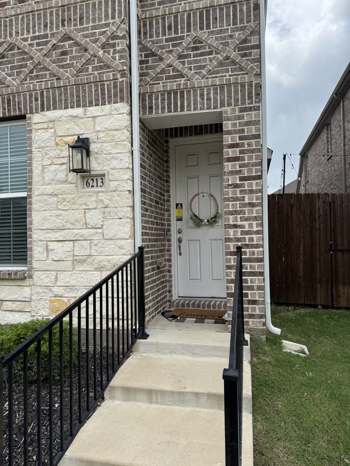 6213 Queens Path #NA - Photo 6 of 21