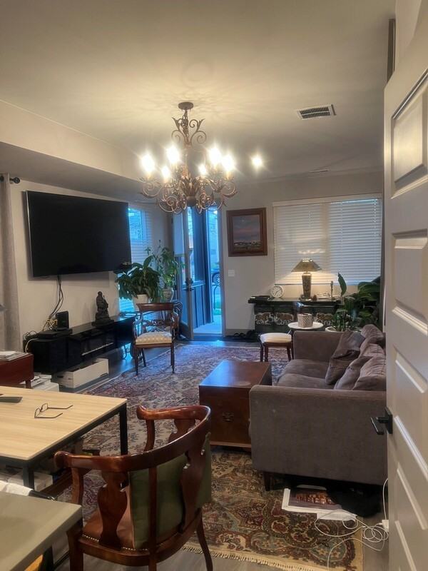 1565 King St - Photo 3 of 10