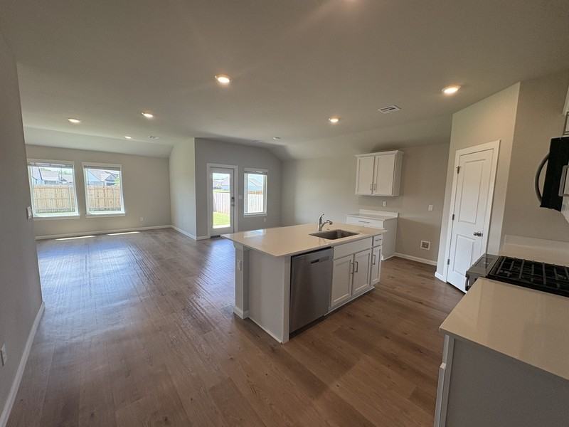 15910 E 75th St N - Photo 2 of 10