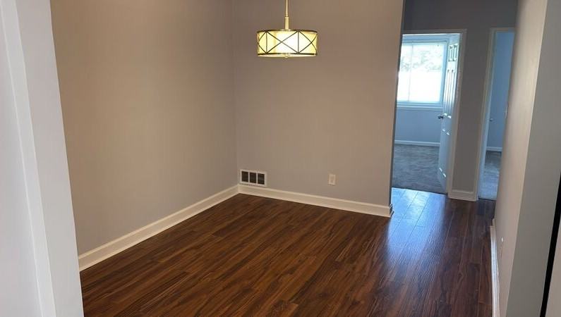 866 Bellevue St Se #2 - Photo 3 of 9