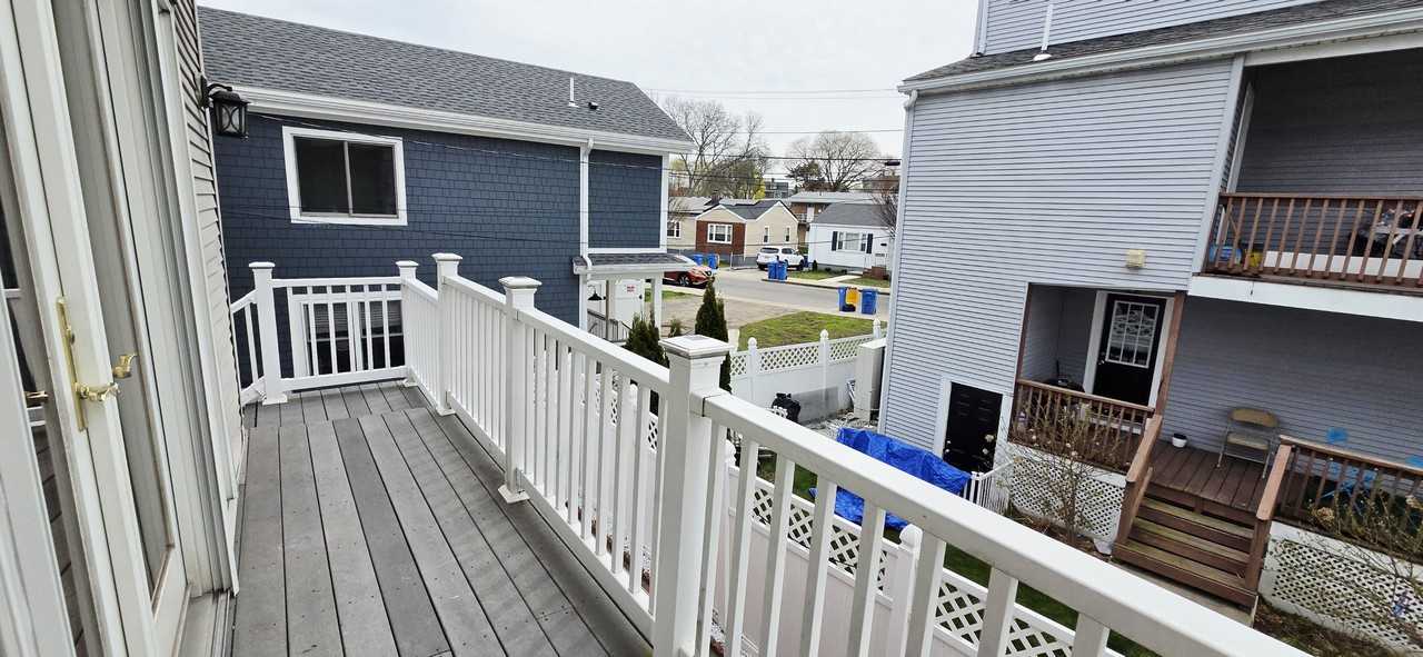 15 Putnam Pl - Photo 7 of 36