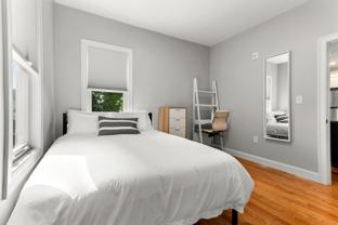 1047 Saratoga St #5 - Photo 1 of 1