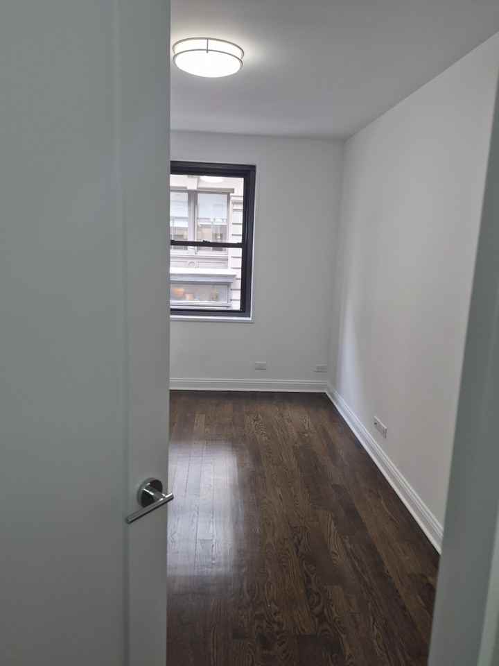 1001 5th Ave #3 - Photo 6 of 17