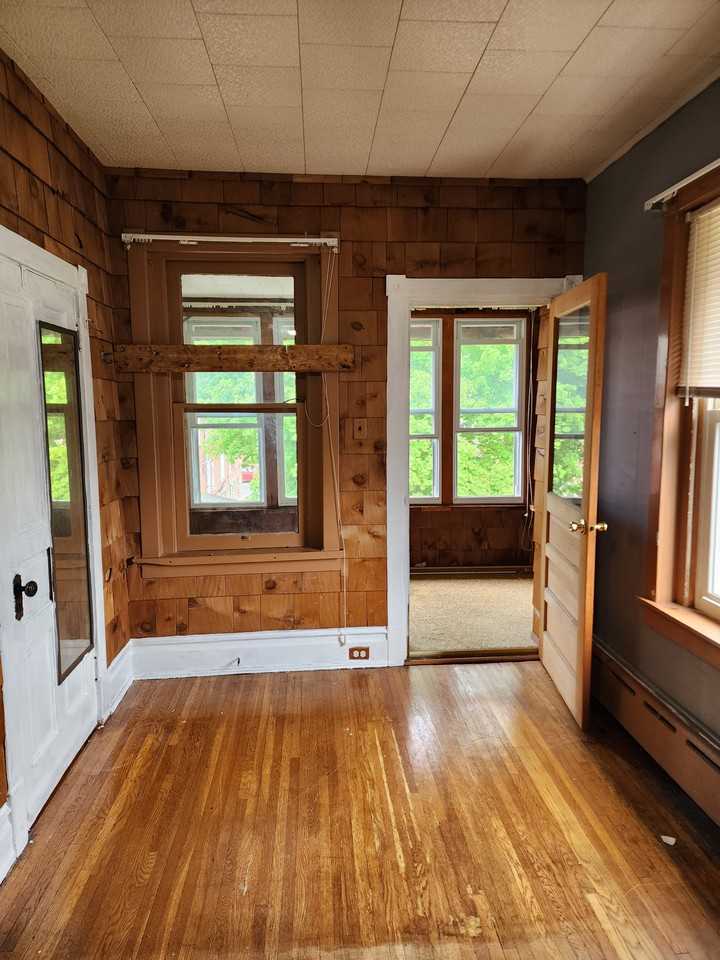 1344 W Norwegian St #NA - Photo 4 of 7