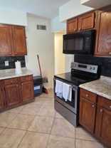 2121 N Hastings St #NA - Photo 1 of 1