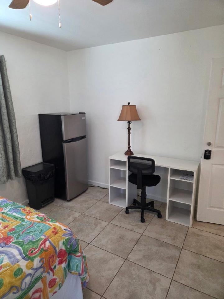 2121 N Hastings St #NA - Photo 2 of 6