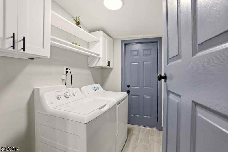 328 Halsted St - Photo 3 of 10