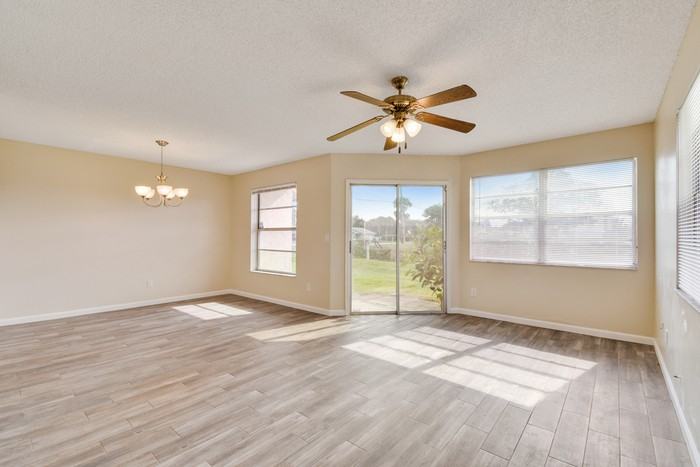 1475 Lake Mango Way - Photo 4 of 27