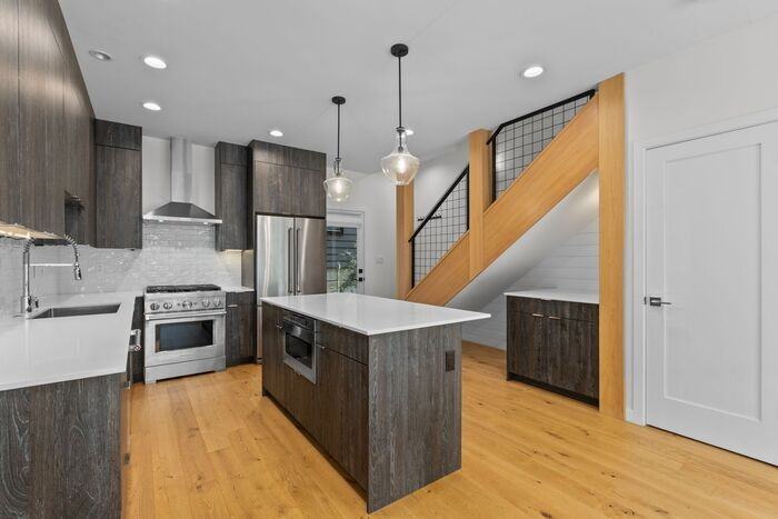 2364 Franklin Ave E #B - Photo 2 of 50