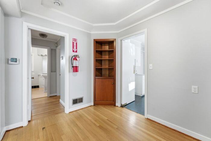 1611 Ne 16th Ave #A - Photo 6 of 25