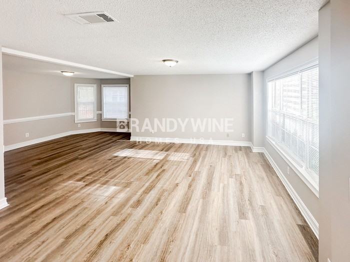 12339 Lakeside Pkwy - Photo 5 of 34