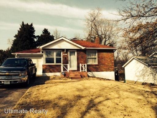 8139 Underhill Dr - Photo 3 of 15