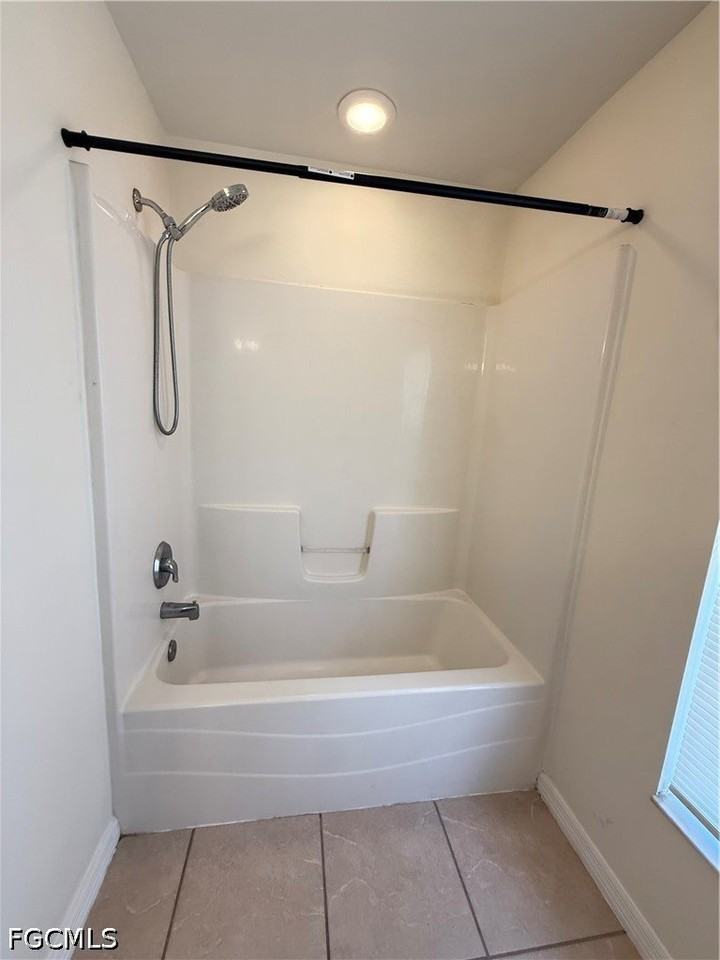 3705 9th St Sw - Photo 7 of 12