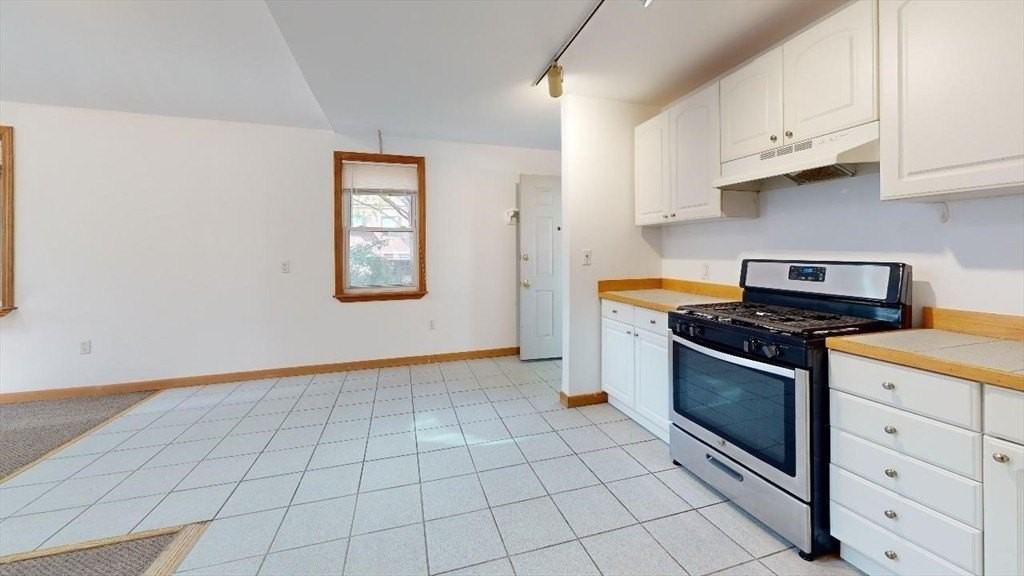 273 Putnam Ave #2 - Photo 3 of 14