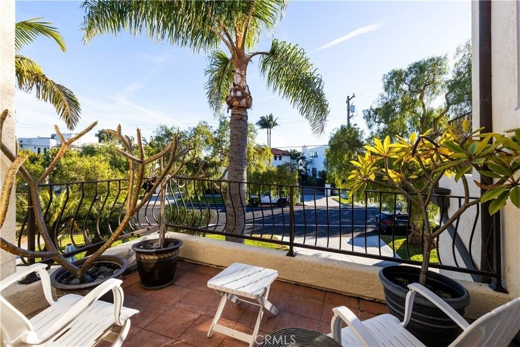 24421 Santa Clara Ave - Photo 2 of 37