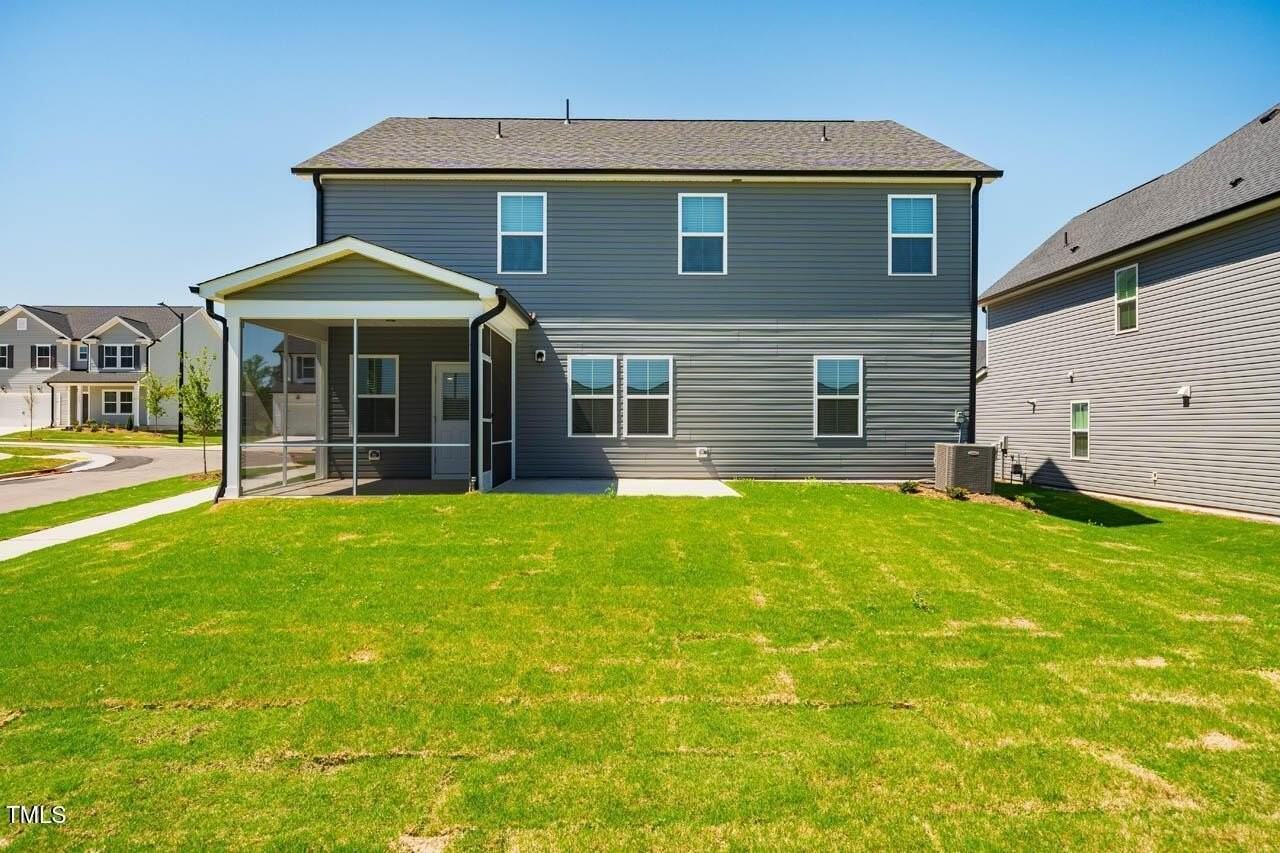 1400 Hollyview Ave - Photo 4 of 25