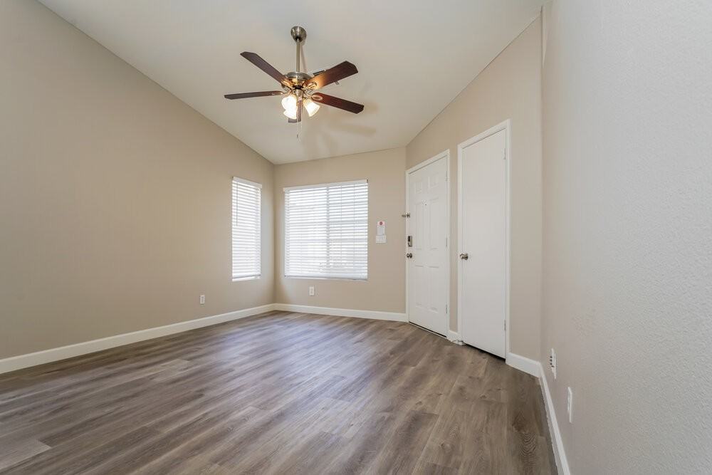 3639 Covewick Dr - Photo 3 of 16